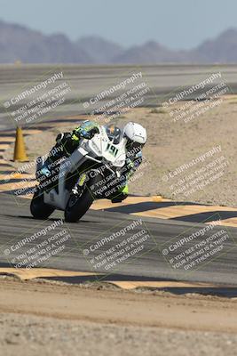 media/Oct-02-2025-Racers Edge (Thu) [[2c91cb6ab3]]/2-A Group/Session 5-Turn 12 (130pm)/